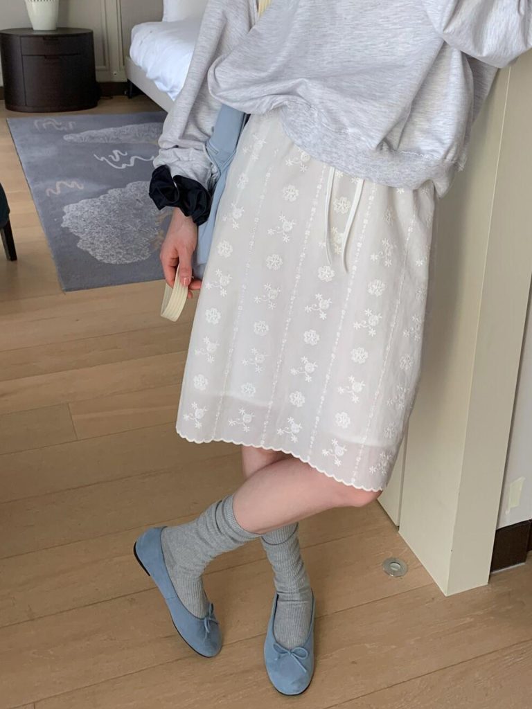 Women's Embroidered Lace A-Line Midi Skirt 2026 Korean Style